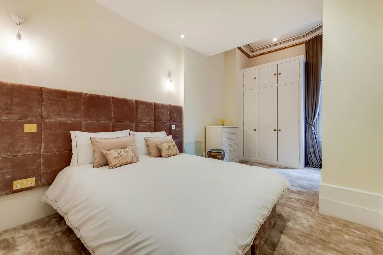 11 Albert Hall Mansions, Kensington Gore, London, photo 12