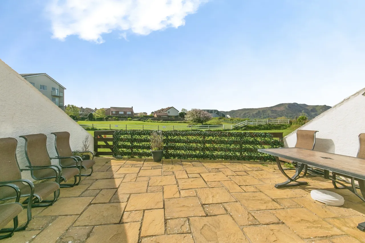 Deganwy Beach, Conwy, LL31, photo 11
