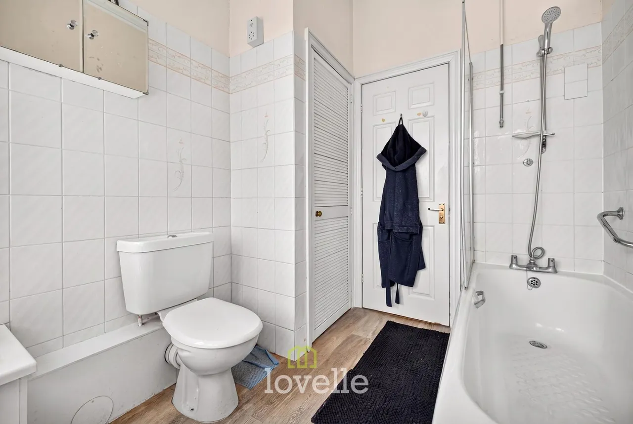 Bargate, Grimsby, DN34, photo 10