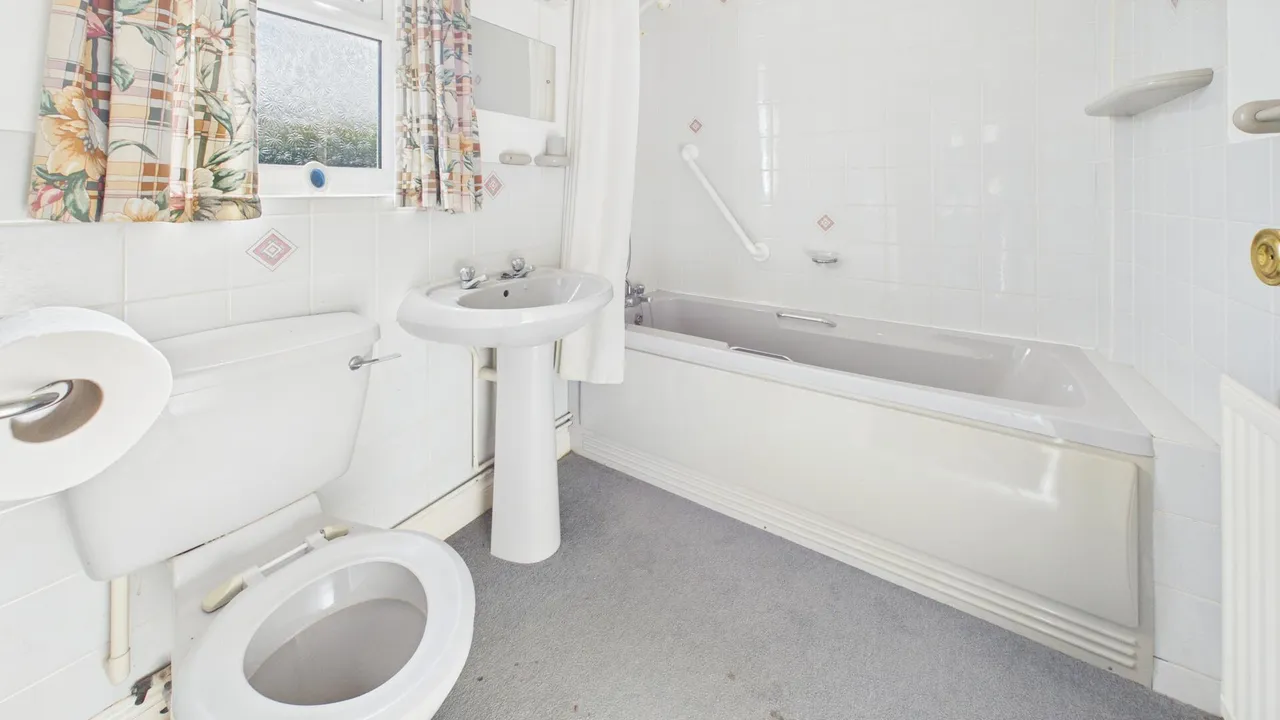 Barkston Close, Bourne, photo 14