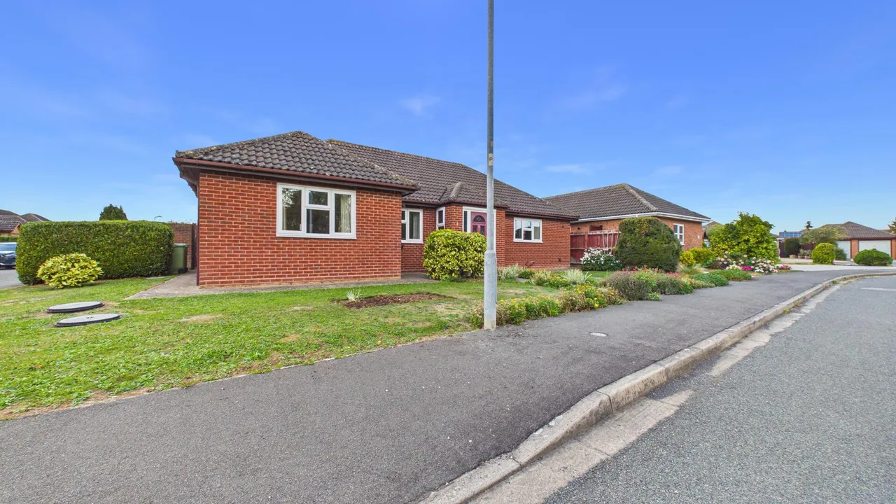 Barkston Close, Bourne, photo 22