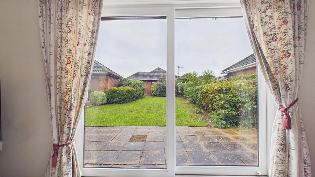 Barkston Close, Bourne, photo 10