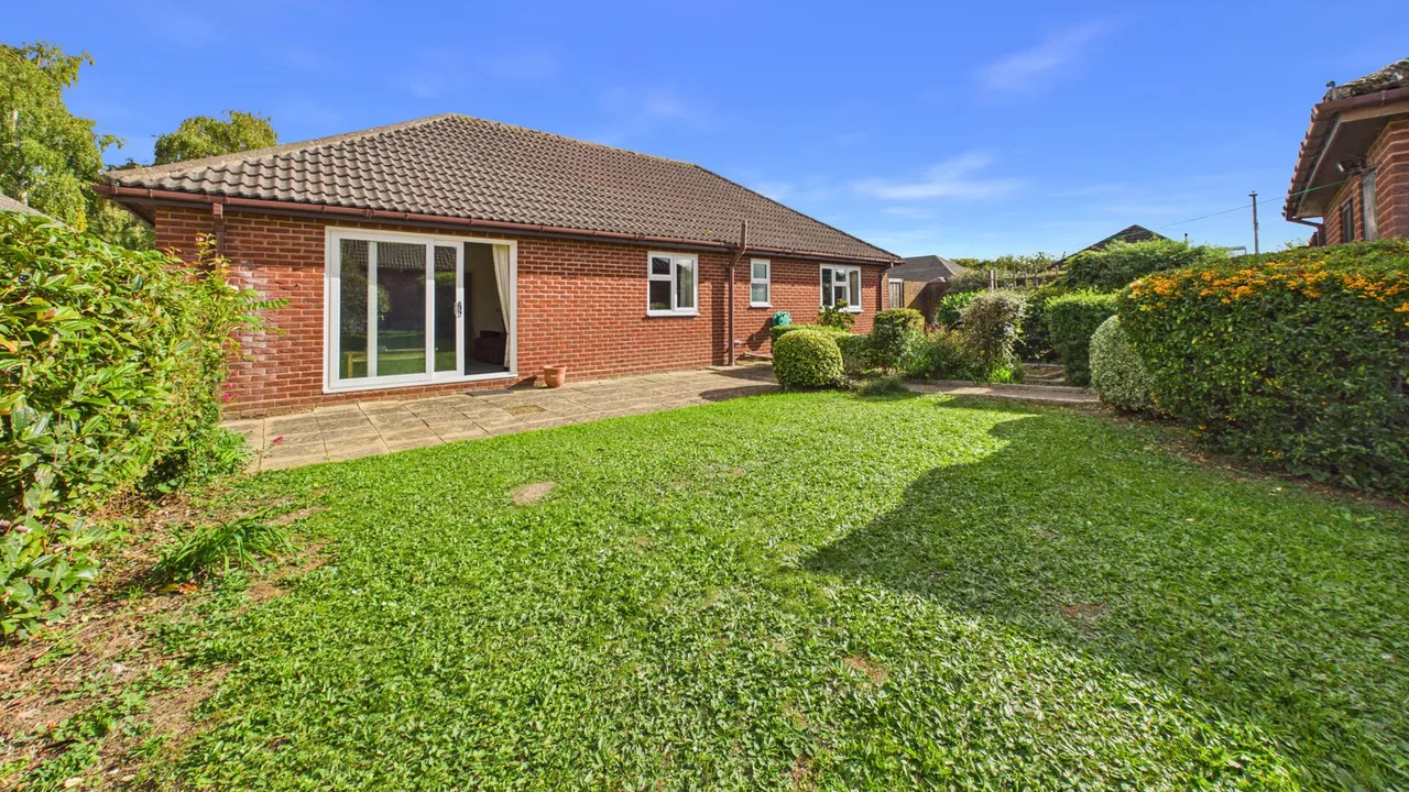 Barkston Close, Bourne, photo 2