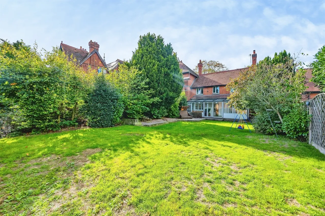 3 bed house for sale, Hawthornden Manor, Uttoxeter, ST14