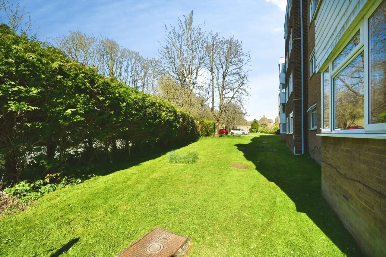 London Road, Patcham, BN1, photo 8