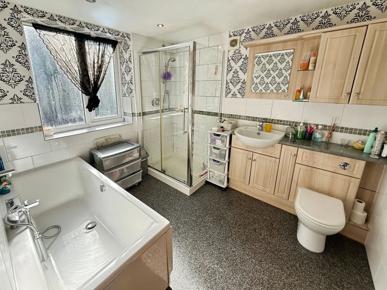 Ravenoak Park Road, Cheadle, photo 19
