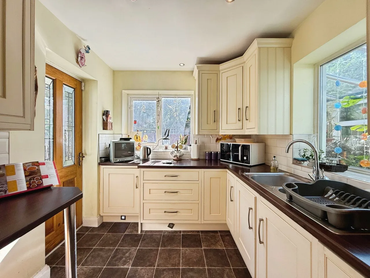 Ravenoak Park Road, Cheadle, photo 8