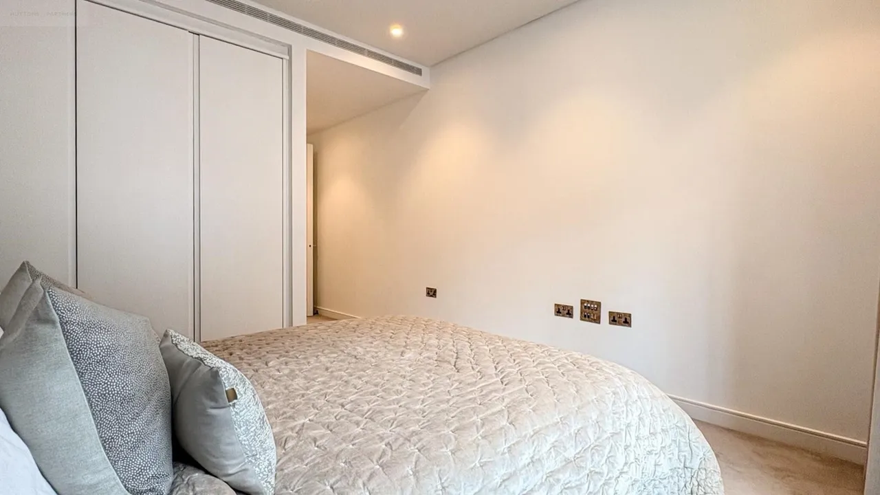 Queensway, London, W2, photo 16