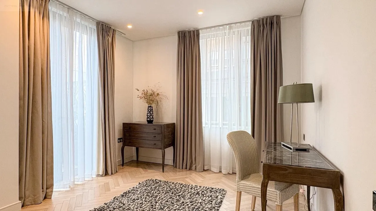 Queensway, London, W2, photo 15