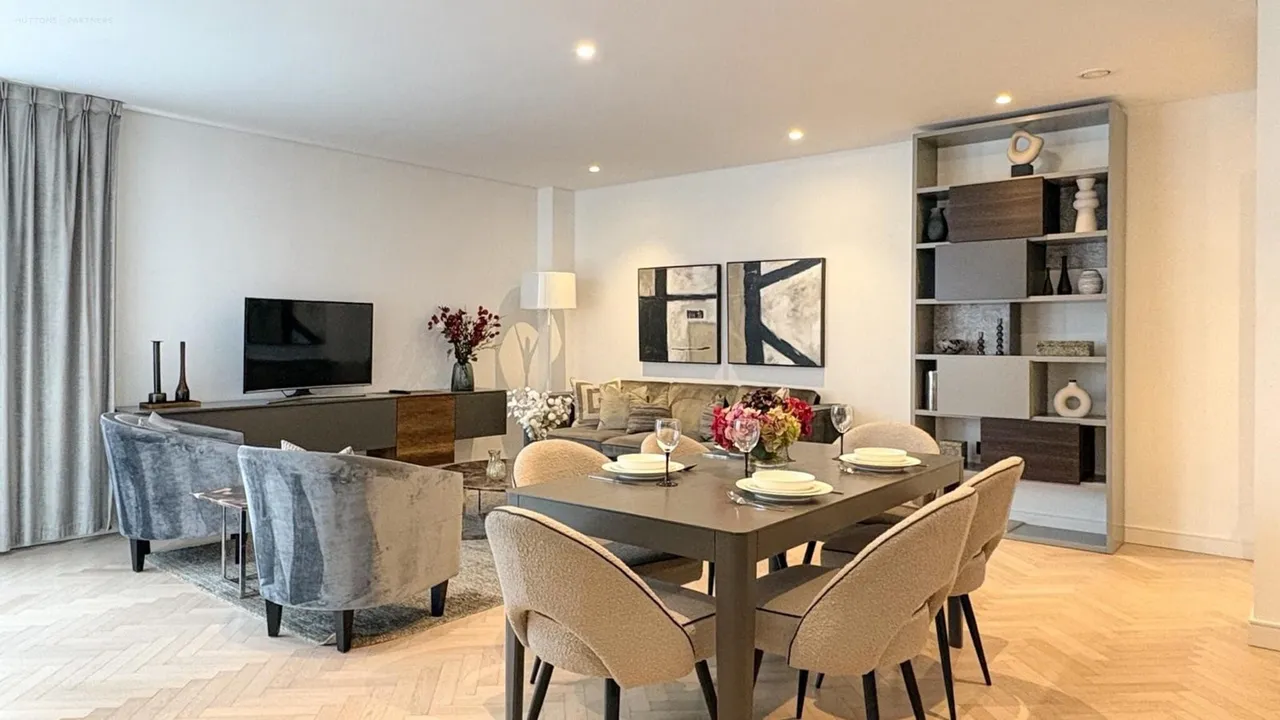 Queensway, London, W2, photo 8