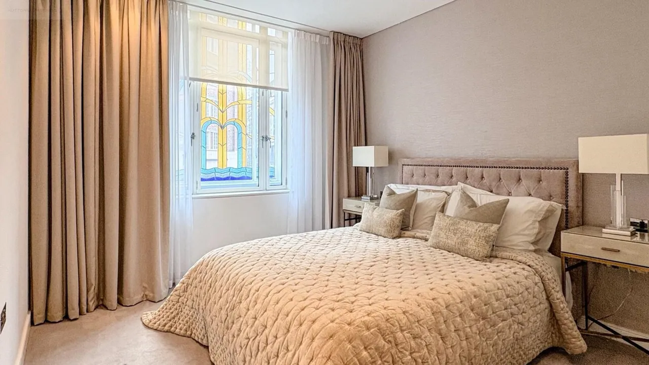 Queensway, London, W2, photo 10