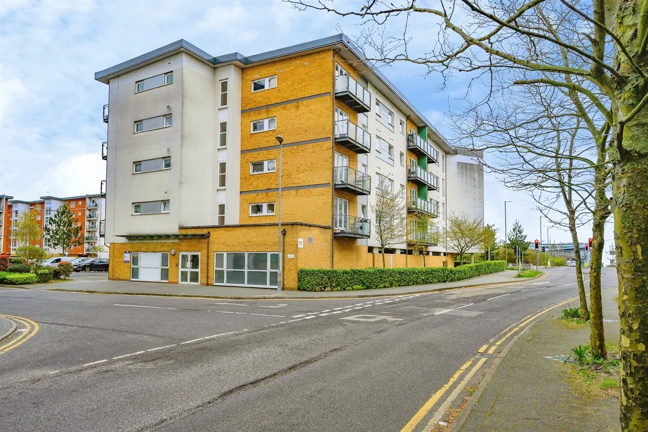 Parkhouse Court, Hatfield, AL10, photo 15