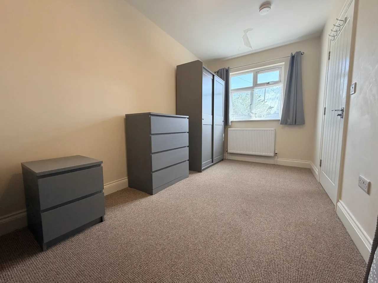 Frome Valley Road, Bristol, BS16, photo 5