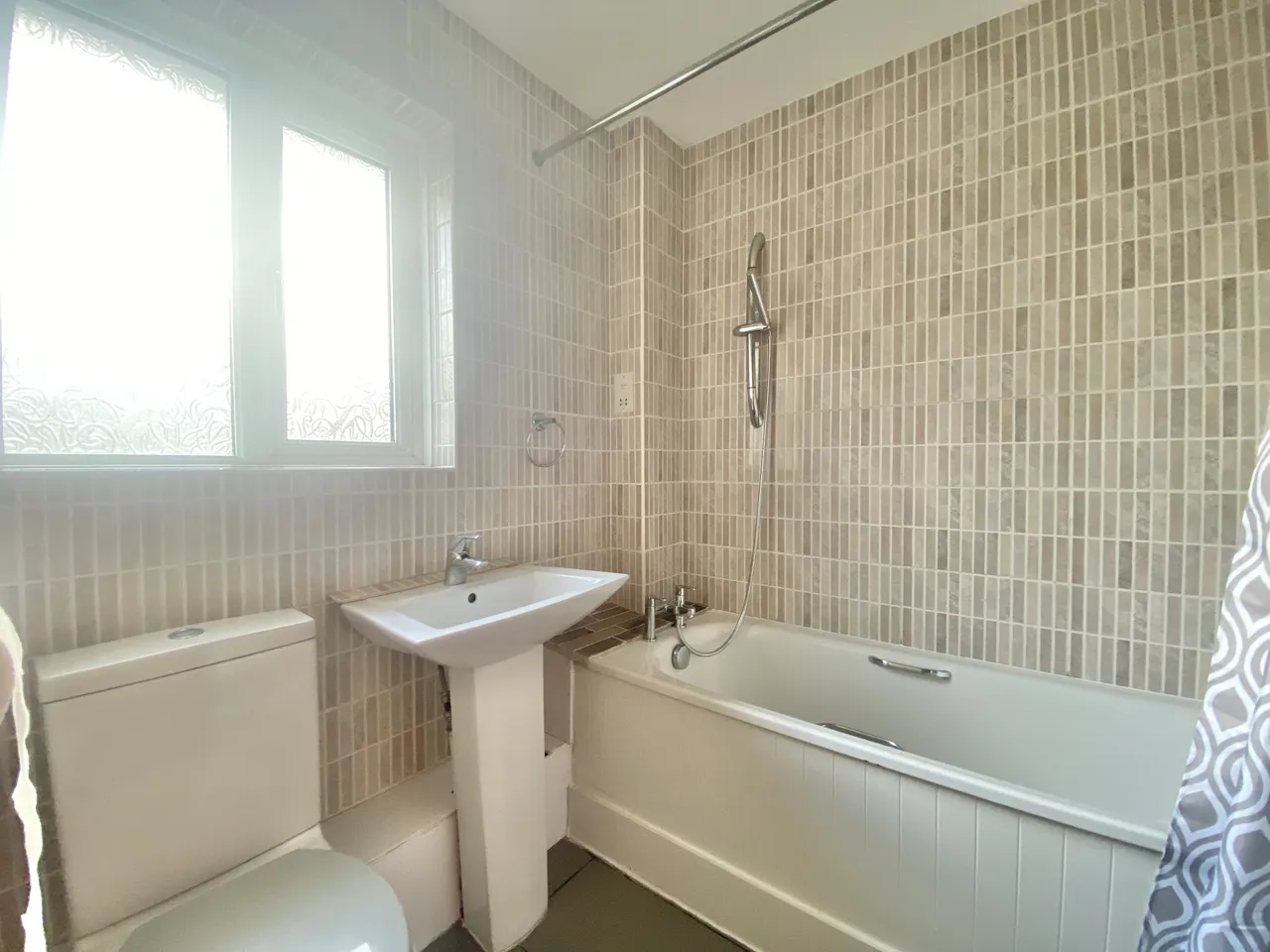 Hedingham Road, Chafford Hundred, RM16, photo 7