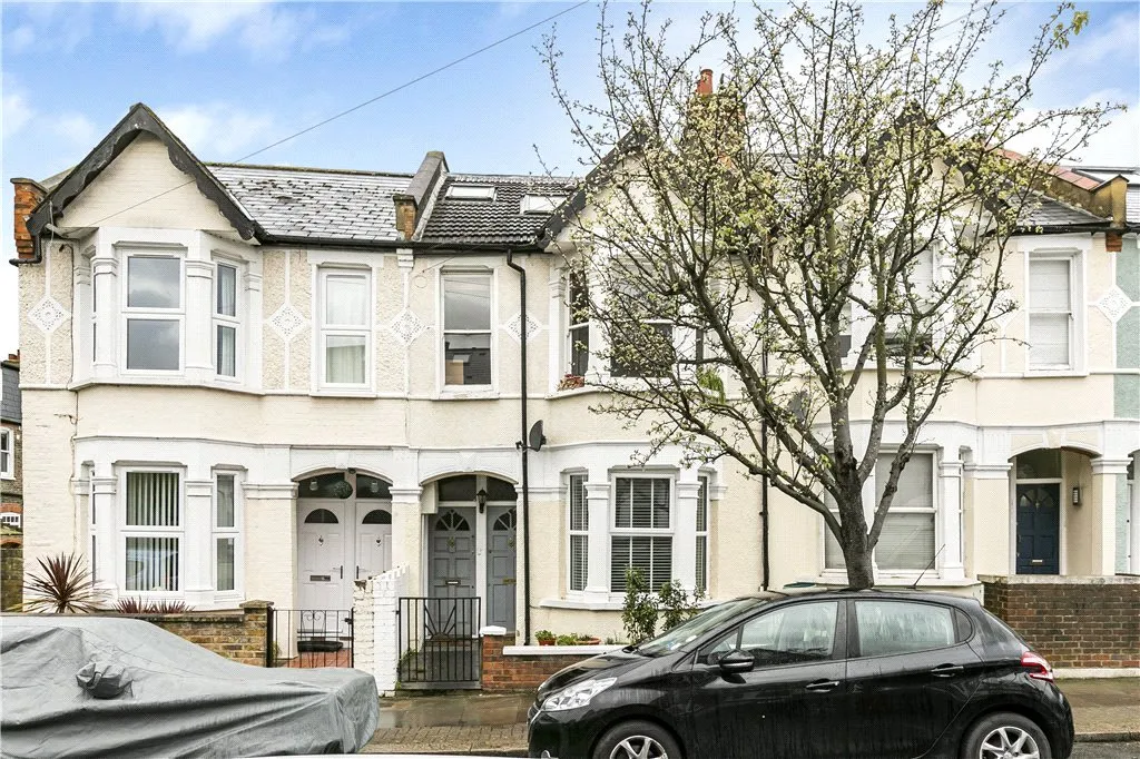 2 bed flat for sale, Duntshill Road, Earlsfield, SW18
