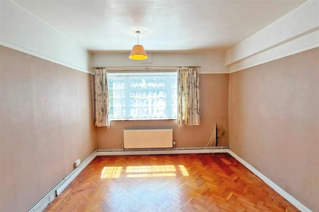 Brighton Road, Purley, CR8, photo 5