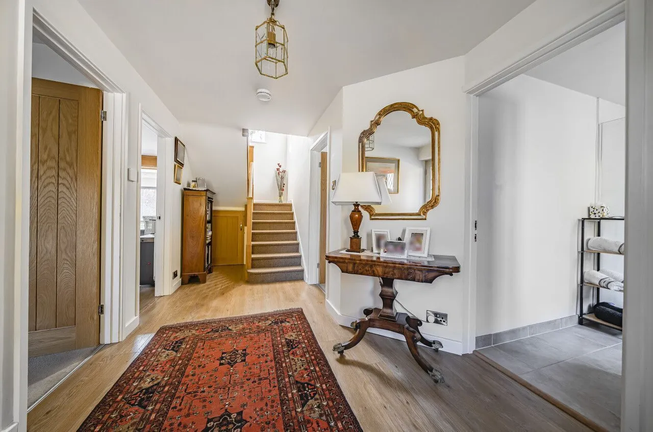 Brent Street, Brent Knoll, TA9, photo 8