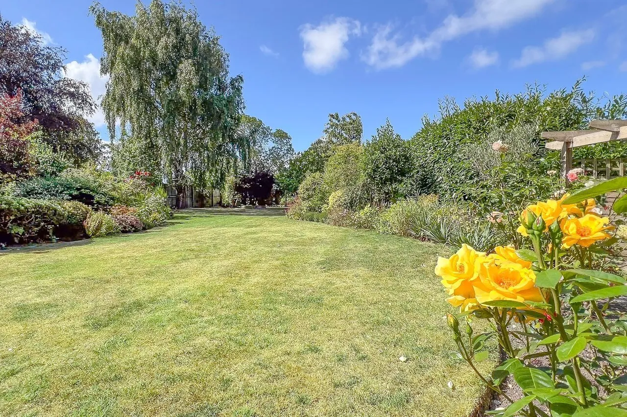 Brent Street, Brent Knoll, TA9, photo 28