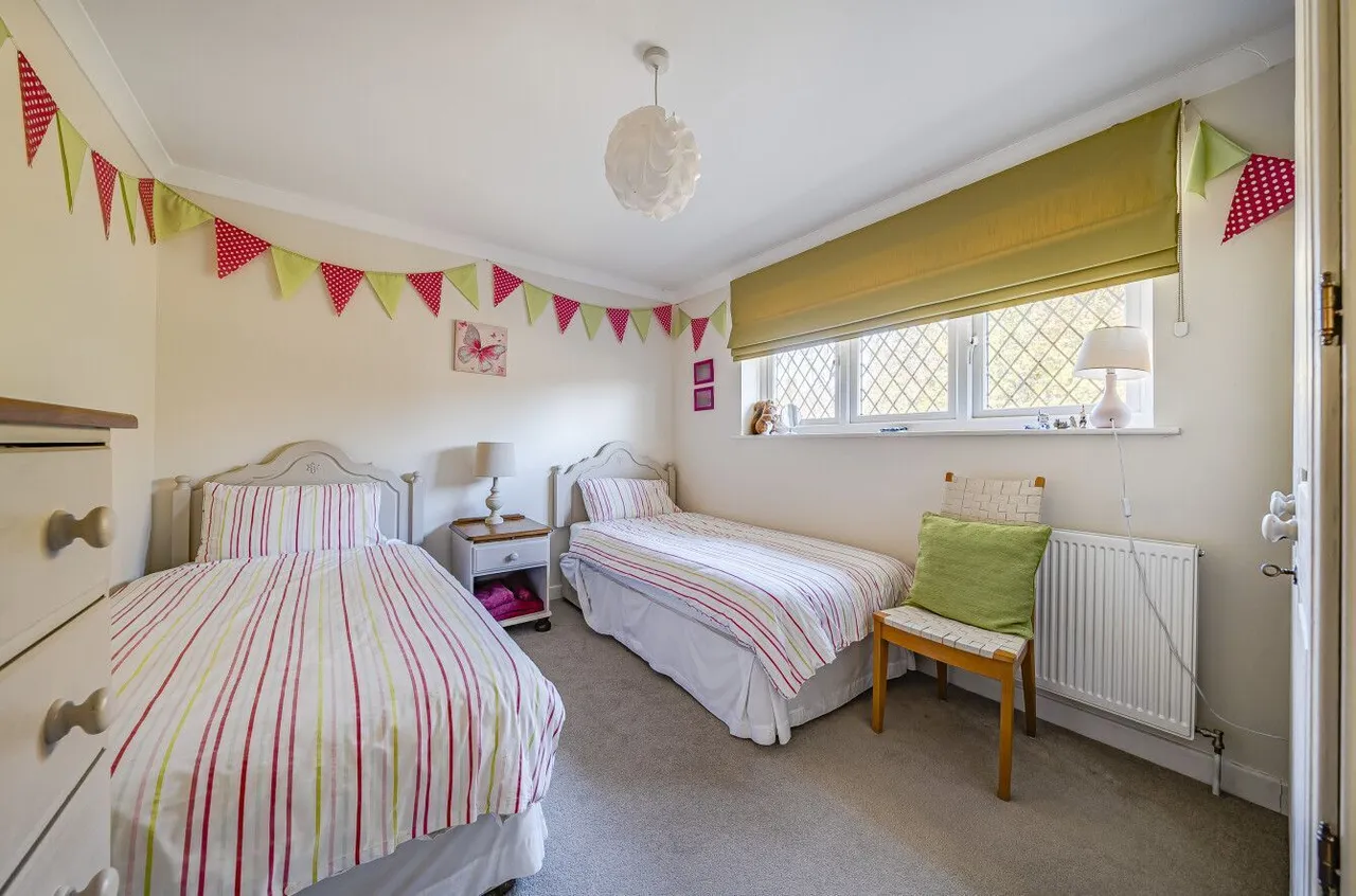 Brent Street, Brent Knoll, TA9, photo 16