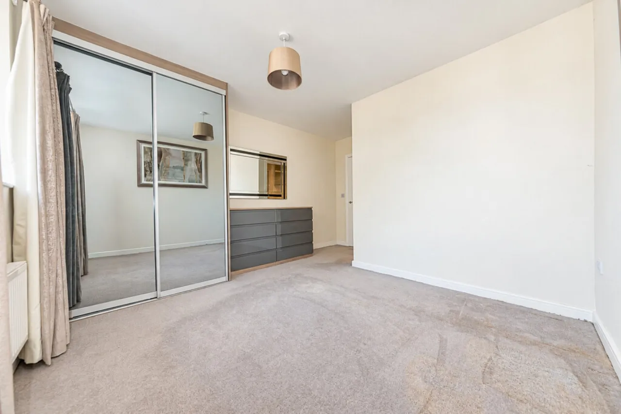 Hurst Avenue, Blackwater, GU17, photo 14