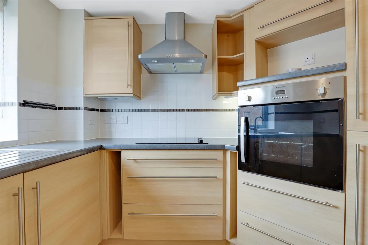 Shotfield, Wallington, SM6, photo 15