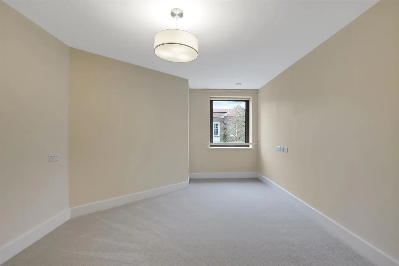 Shotfield, Wallington, SM6, photo 11