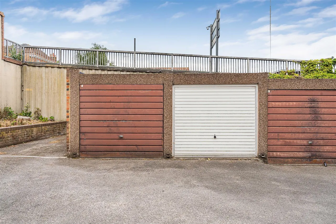Cheriton Court, Reading, RG1, photo 9