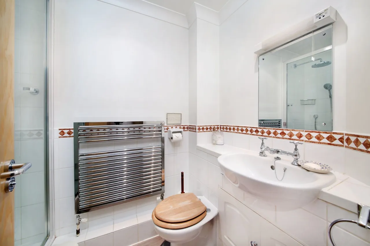 Chatfield Road, London, SW11, photo 12