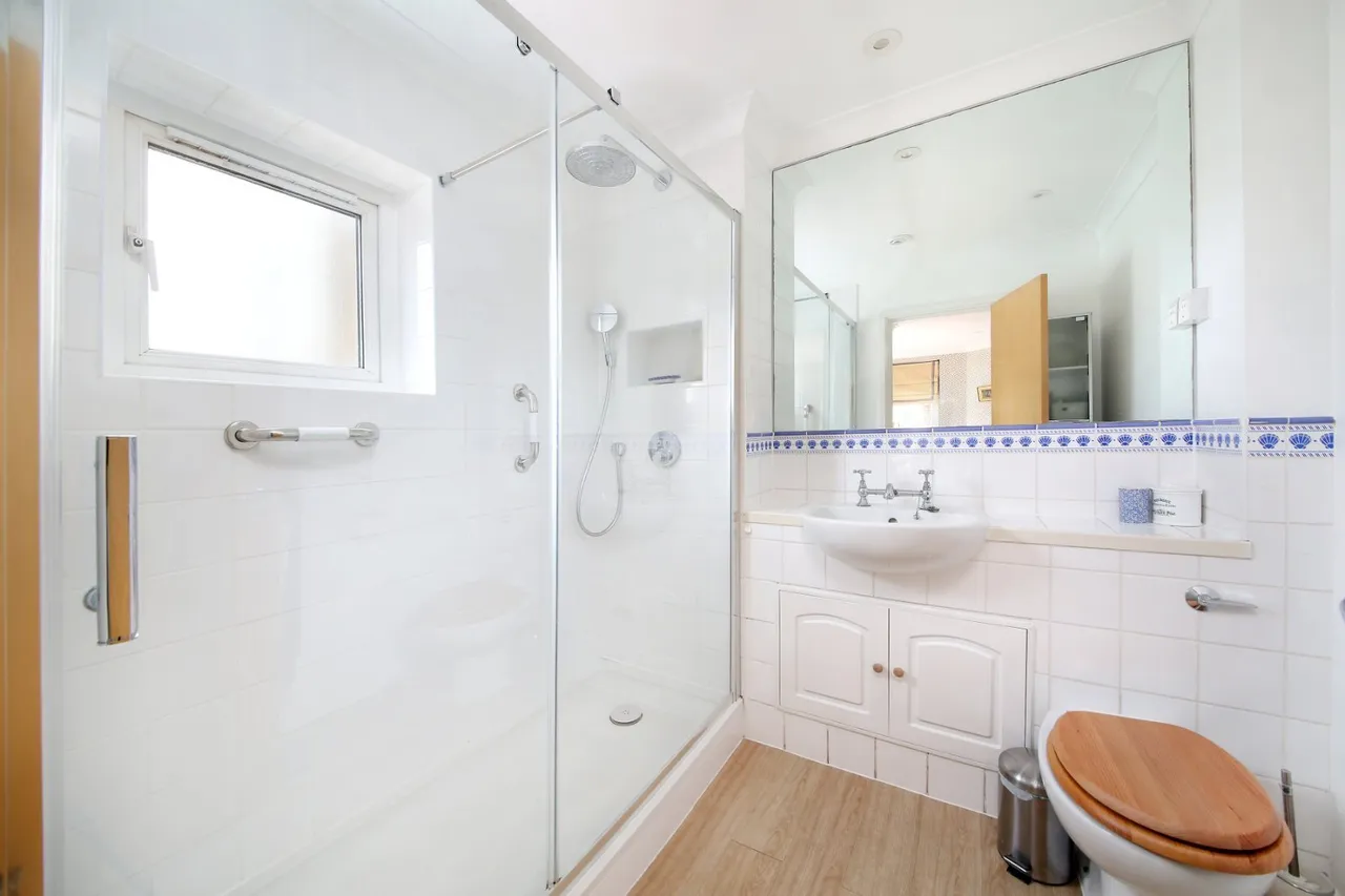 Chatfield Road, London, SW11, photo 7