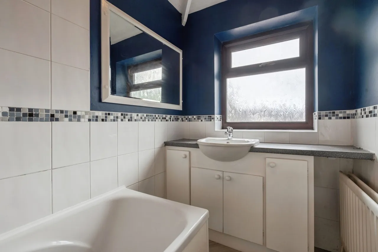 Chorley Road, Bolton, BL5, photo 24