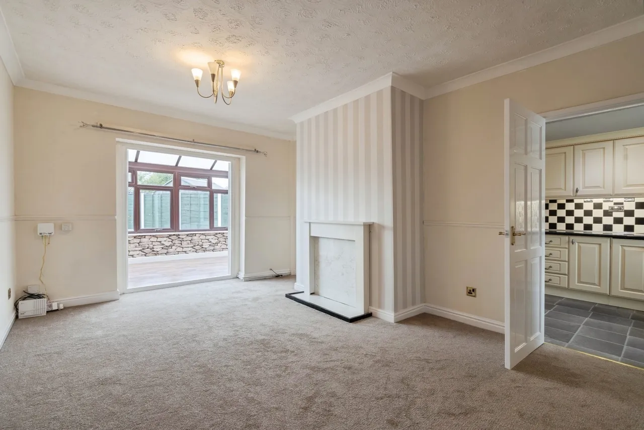 Chorley Road, Bolton, BL5, photo 3