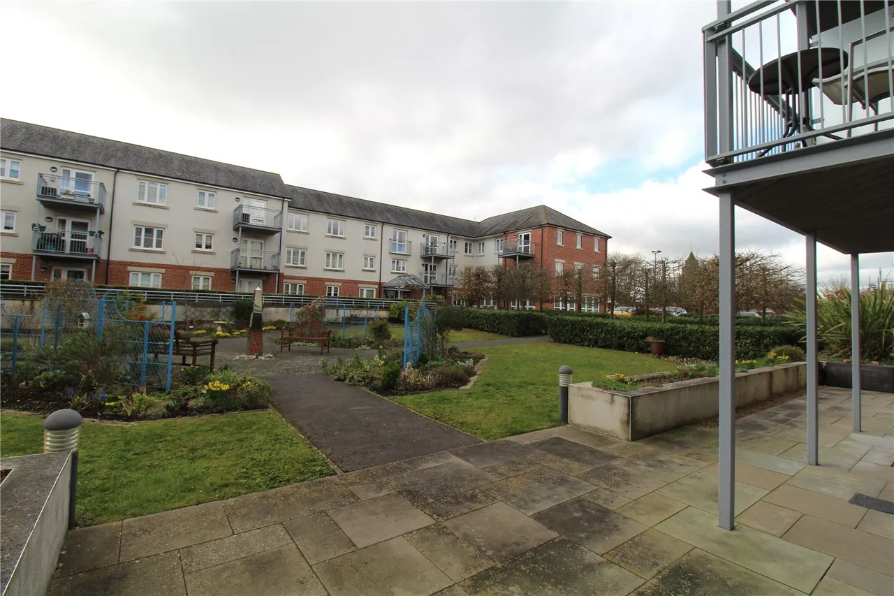 New Road, Basingstoke, Hampshire, RG21 7PF, photo 16
