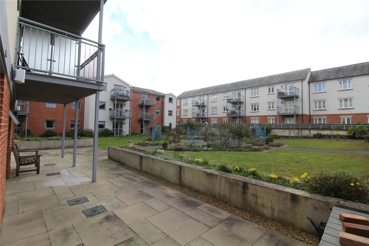 New Road, Basingstoke, Hampshire, RG21 7PF, photo 15