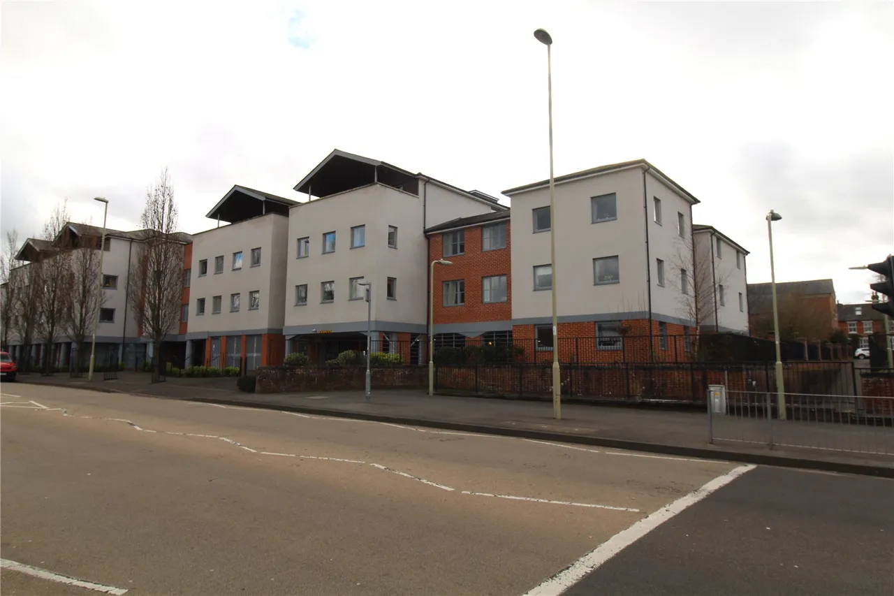 New Road, Basingstoke, Hampshire, RG21 7PF, photo 18