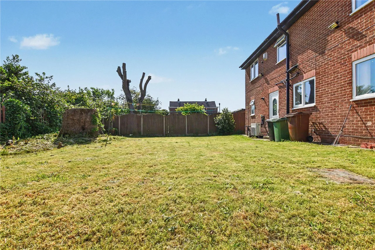 Moorland Road, Drighlington, BD11, photo 24