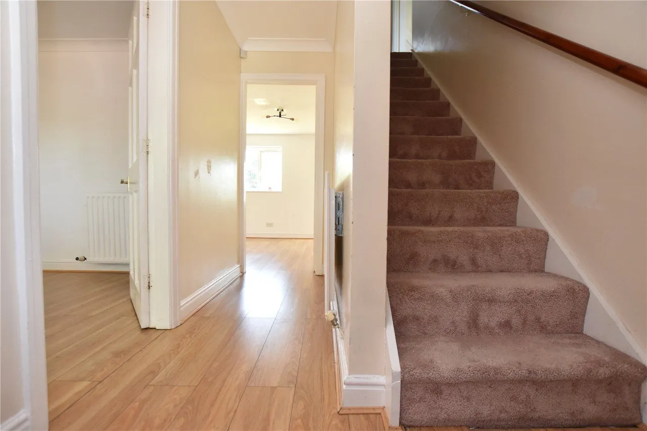 Moorland Road, Drighlington, BD11, photo 18