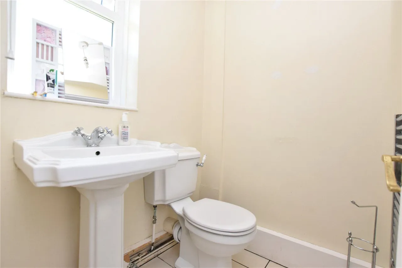 Moorland Road, Drighlington, BD11, photo 19