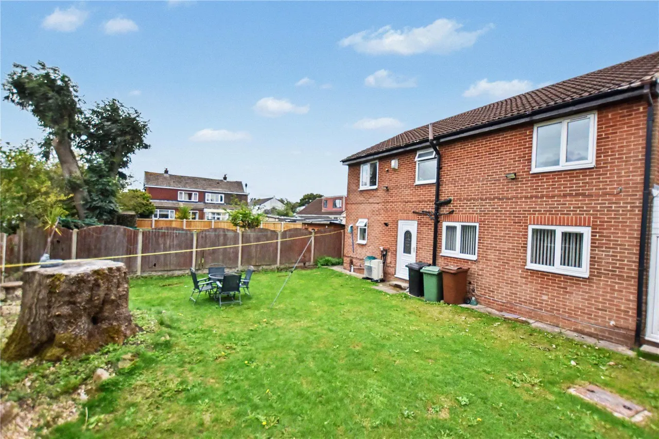 Moorland Road, Drighlington, BD11, photo 23