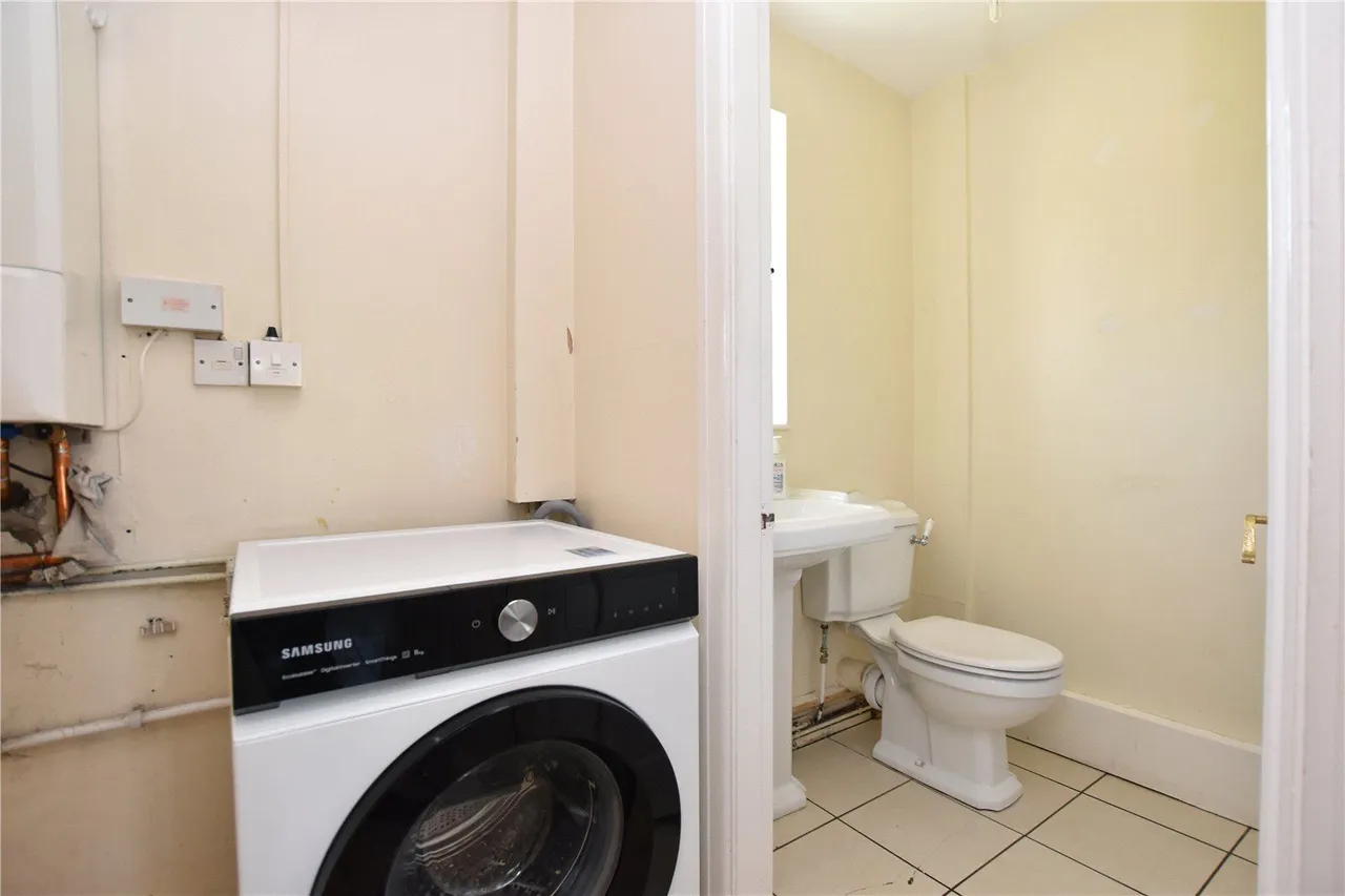 Moorland Road, Drighlington, BD11, photo 20