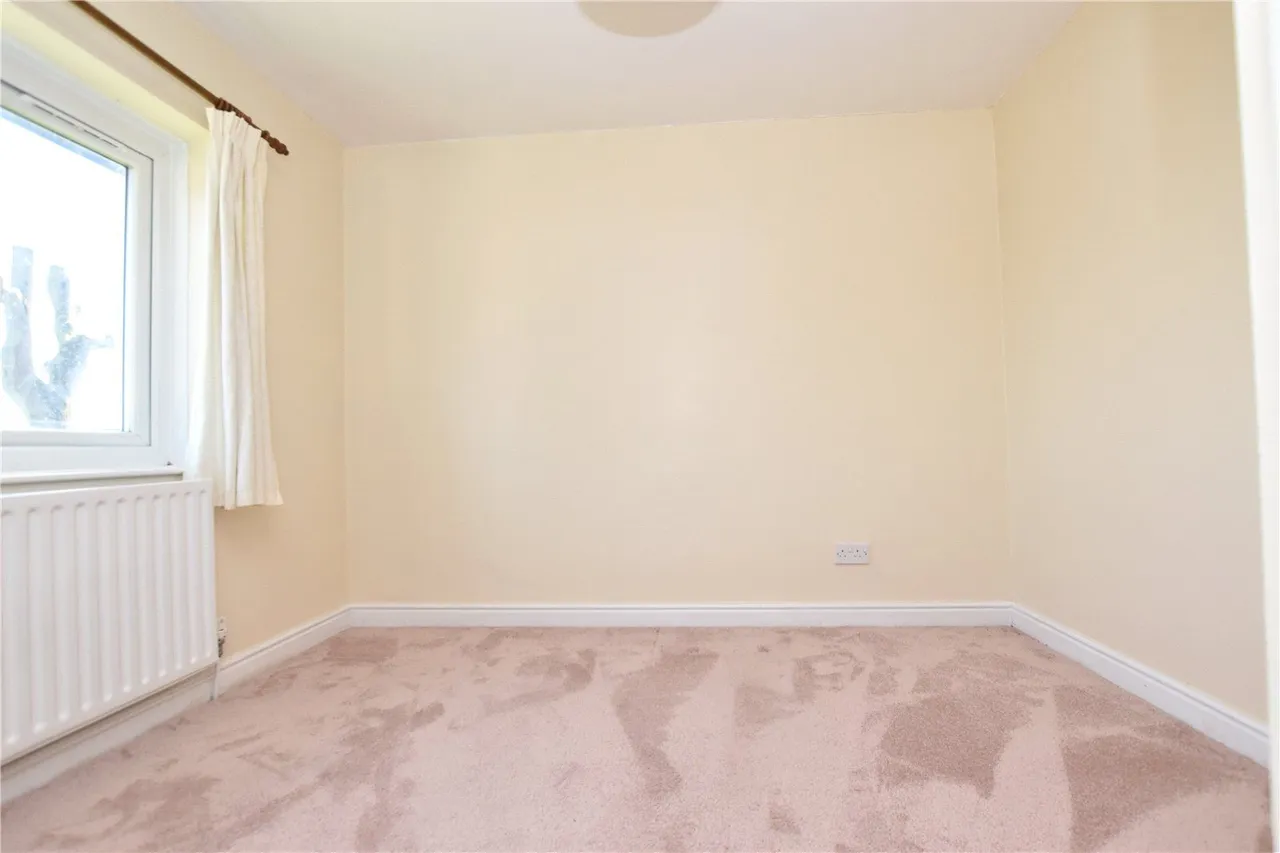Moorland Road, Drighlington, BD11, photo 12