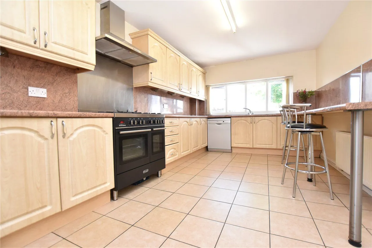 Moorland Road, Drighlington, BD11, photo 22
