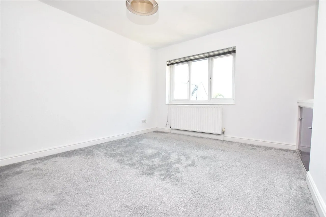 Moorland Road, Drighlington, BD11, photo 15