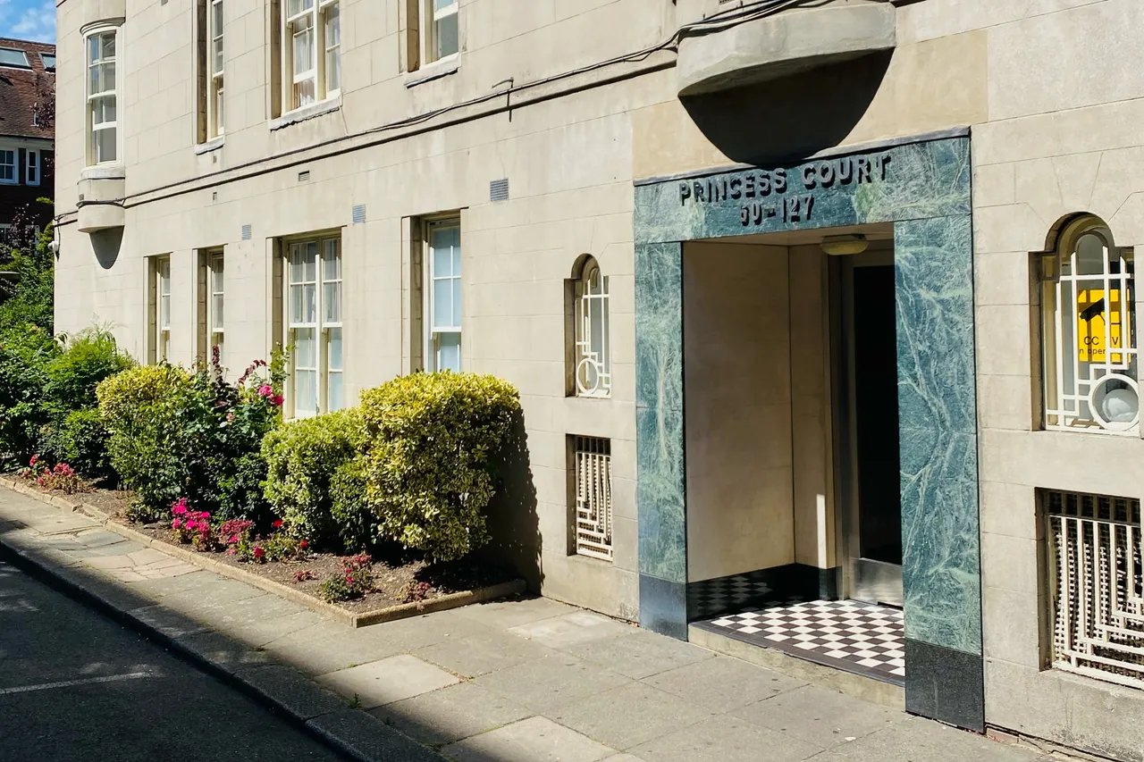 Princess Court, Queensway, London, W2, photo 5