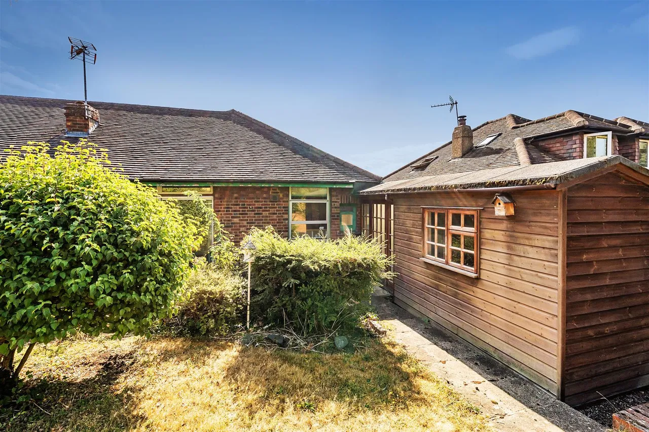 Oaks Close, Leatherhead, KT22, photo 7