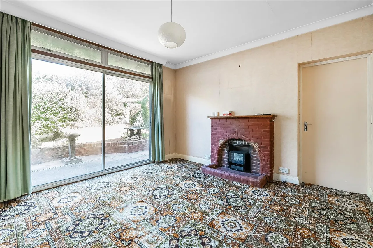 Oaks Close, Leatherhead, KT22, photo 10