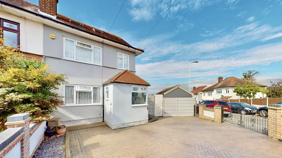 Hunters Grove, Romford, Collier Row, RM5 2UJ, photo 27