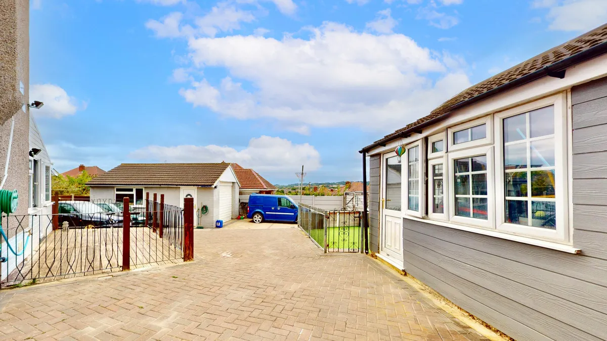 Hunters Grove, Romford, Collier Row, RM5 2UJ, photo 25