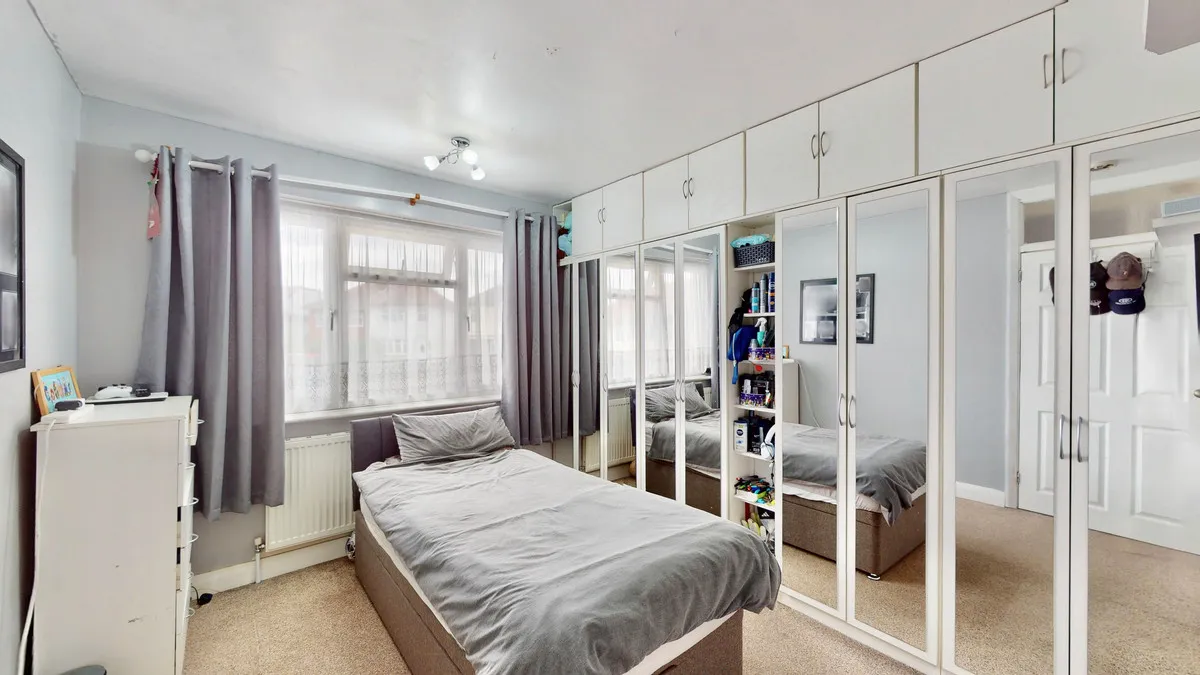 Hunters Grove, Romford, Collier Row, RM5 2UJ, photo 26