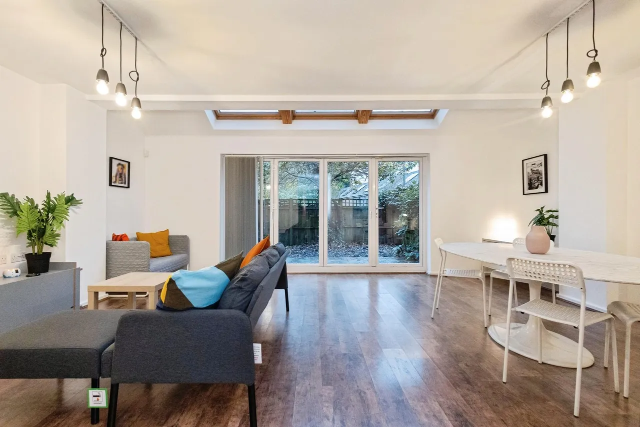 3 bed flat for sale, Broughton Lane, Salford, M7