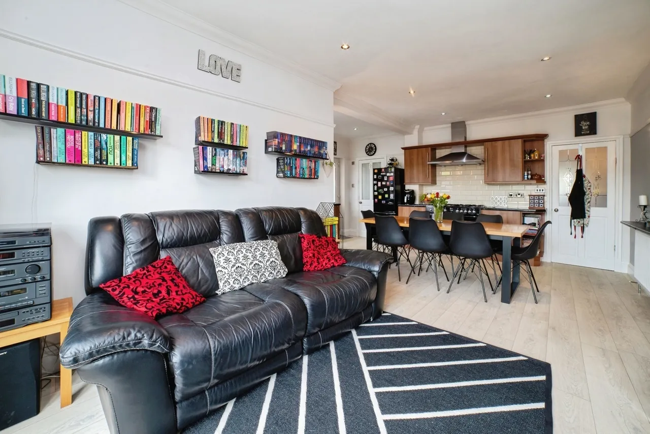 Eakring Road, Mansfield, Nottinghamshire, NG18, photo 13